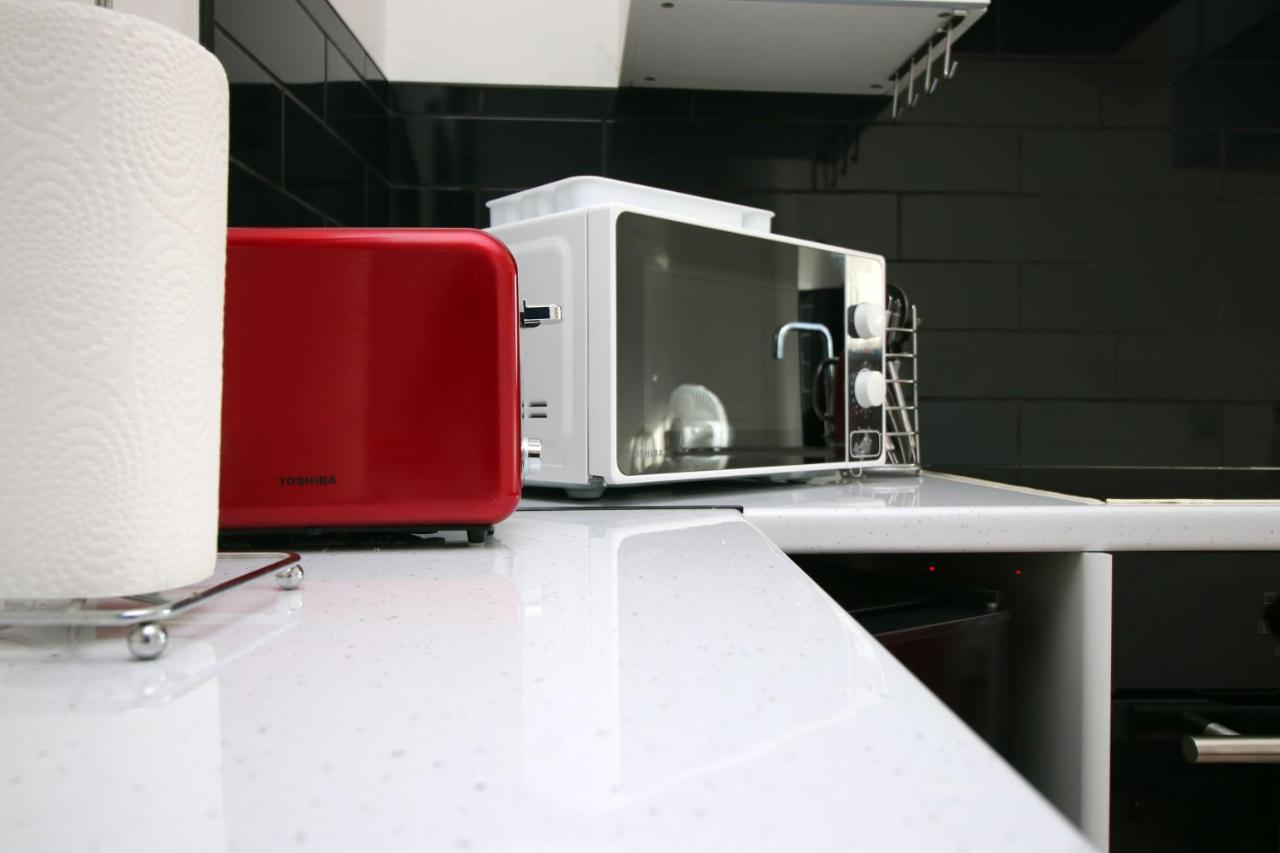 Apartment Modern 2 Bedroom Flat In Robert St,